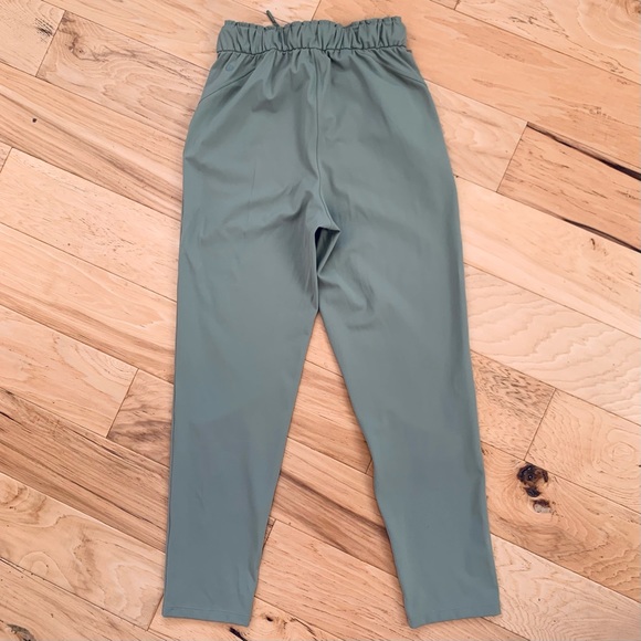 Lululemon Keep Moving Pant High Rise Tapered Jogger Green Drawstring Size 4 - Picture 4 of 8